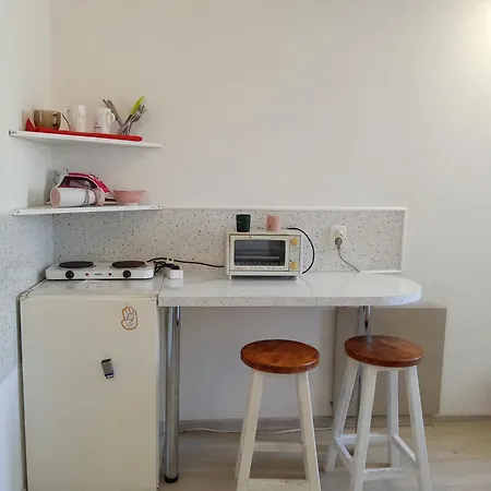 рядом с жд и привозом Apartment *