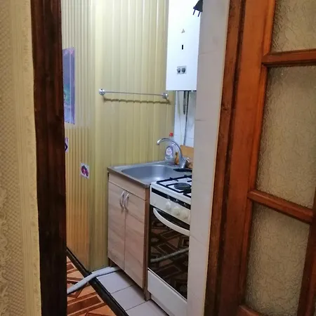 рядом с жд и привозом Apartment *